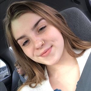 Meet your Posher, Charlotte